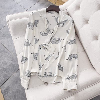 欧美范儿~不羁的美  气质百搭动物印花领口蝴蝶结系带长袖雪纺衫