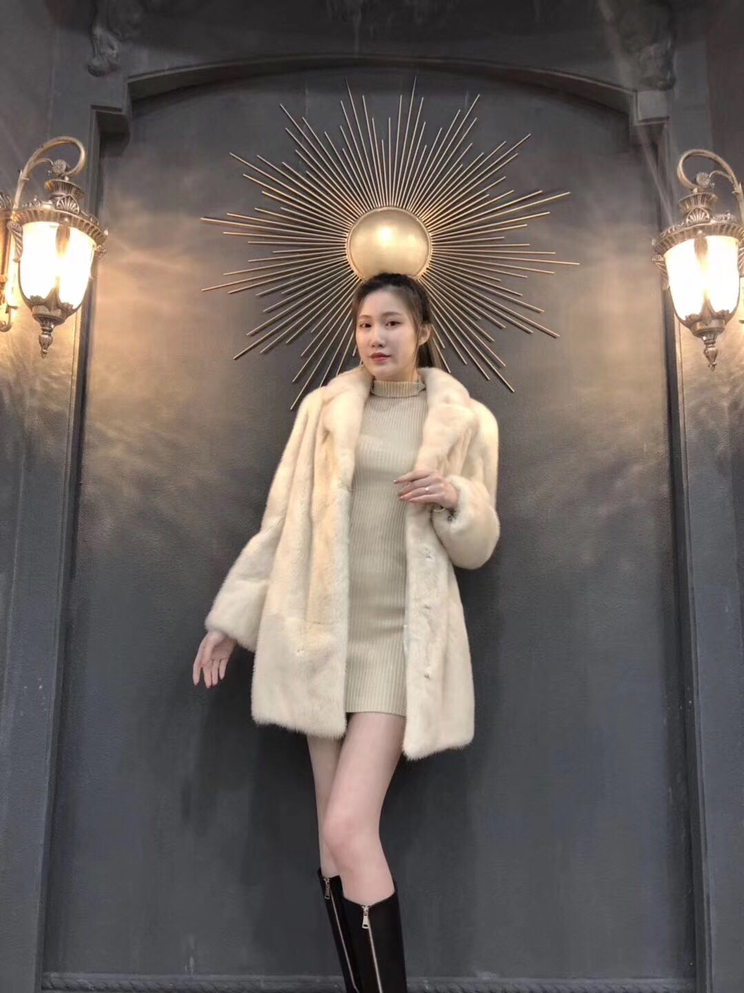進口天鵝絨水貂淺米黃色西服領502在類目 女裝/女士精品, 皮草中 - 來自Buy2taobao.com提供專業的淘寶代購服務