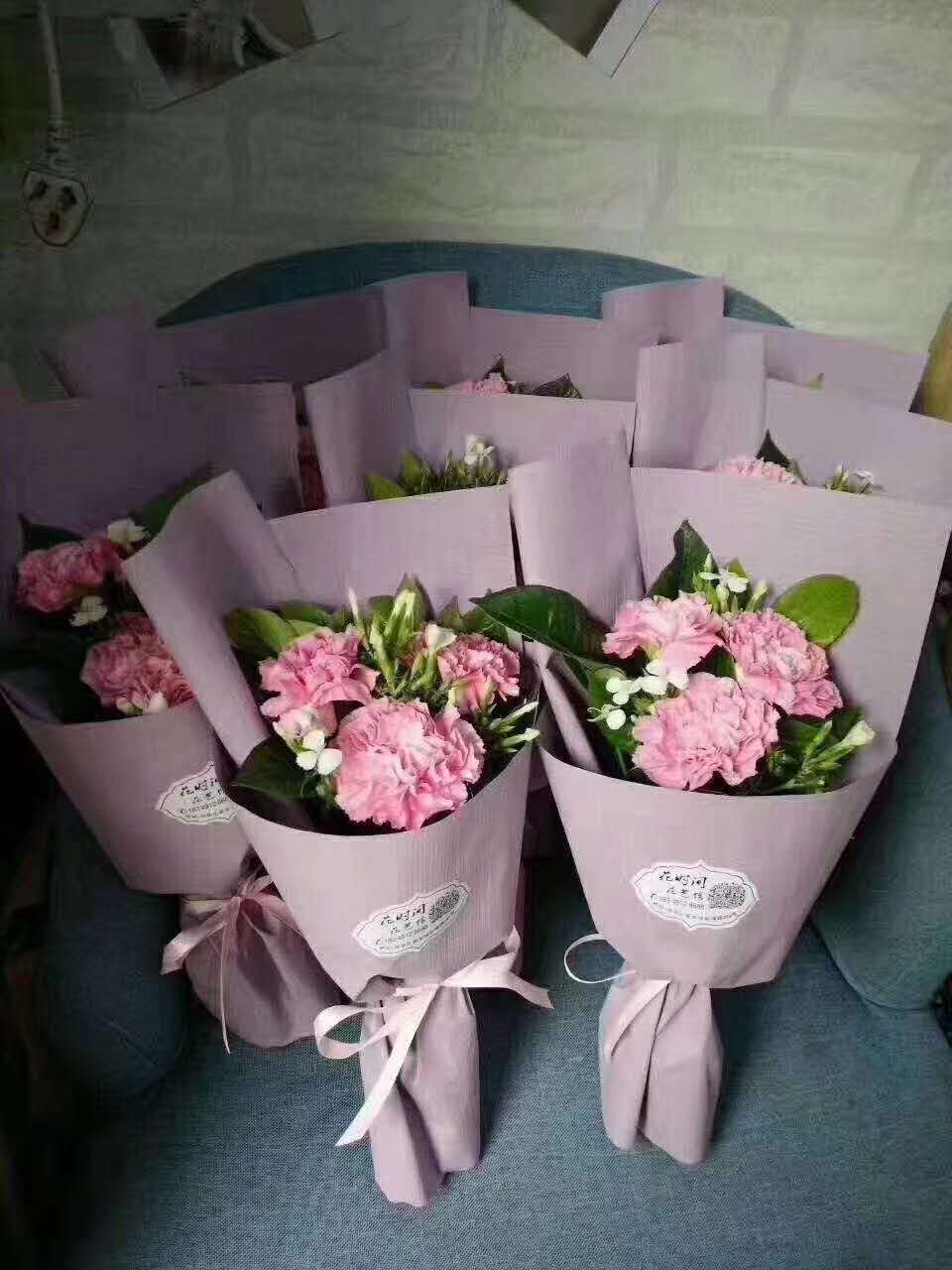北京深圳教师母亲送妈妈节小花束迷你鲜花同城速递康乃馨混搭花束|ruв категории доставка цветов/цветок моделирования/растения садоводства, доставка цветов (город) - от Buy2taobao.com для оказания профессиональной услуги покупки агента Taobao