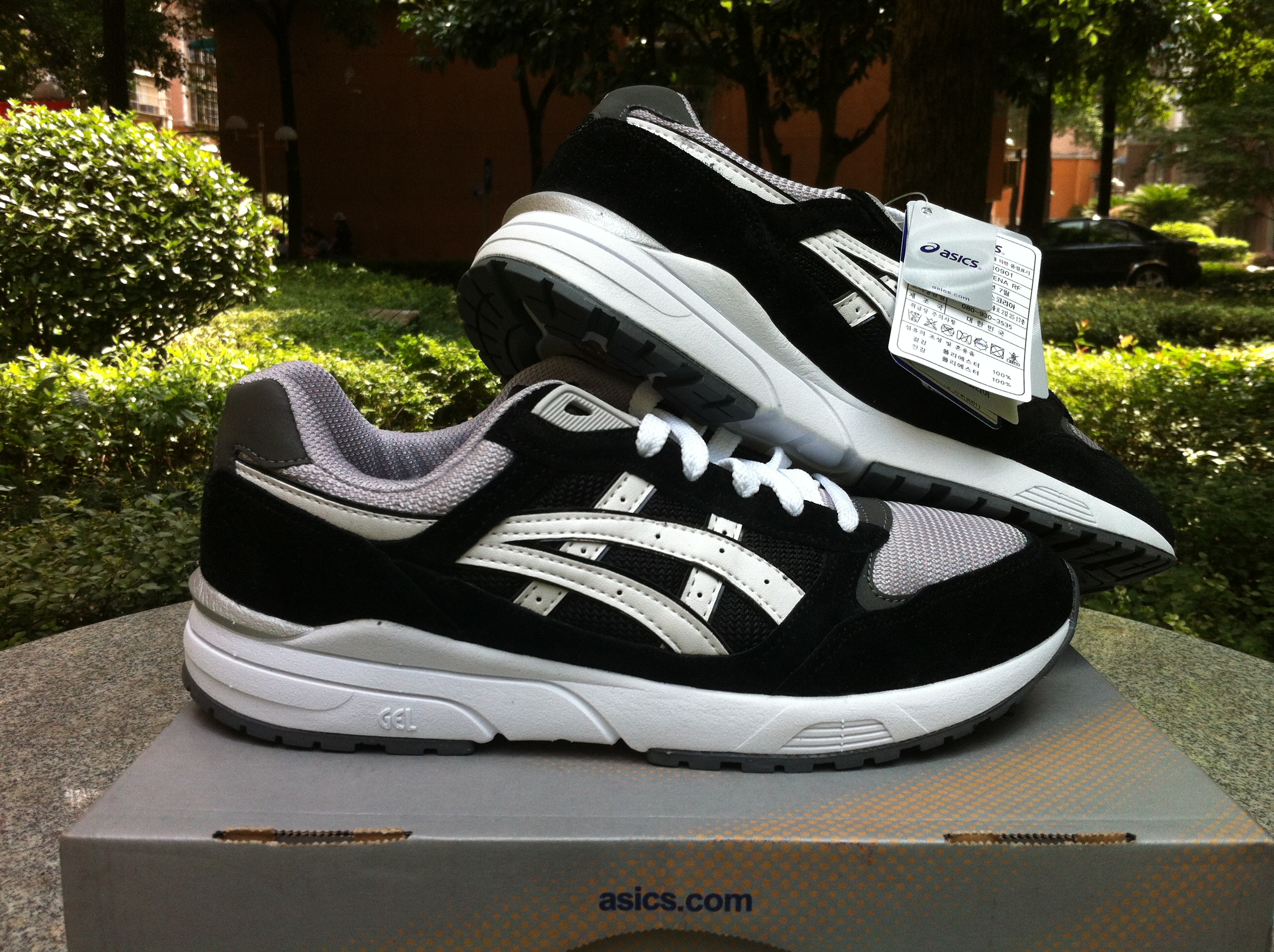 asics retro shoes