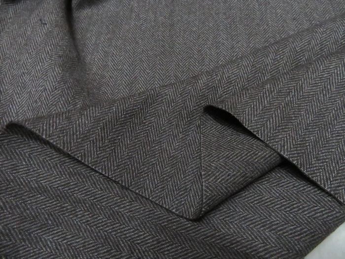 精紡毛料面料 日本進口咖啡色細膩人字花紋色織全羊毛布料 褲子料在類目 居家布藝, 布料/面料/手工diy布料面料中 - 來自Buy2taobao.com提供專業的淘寶代購服務