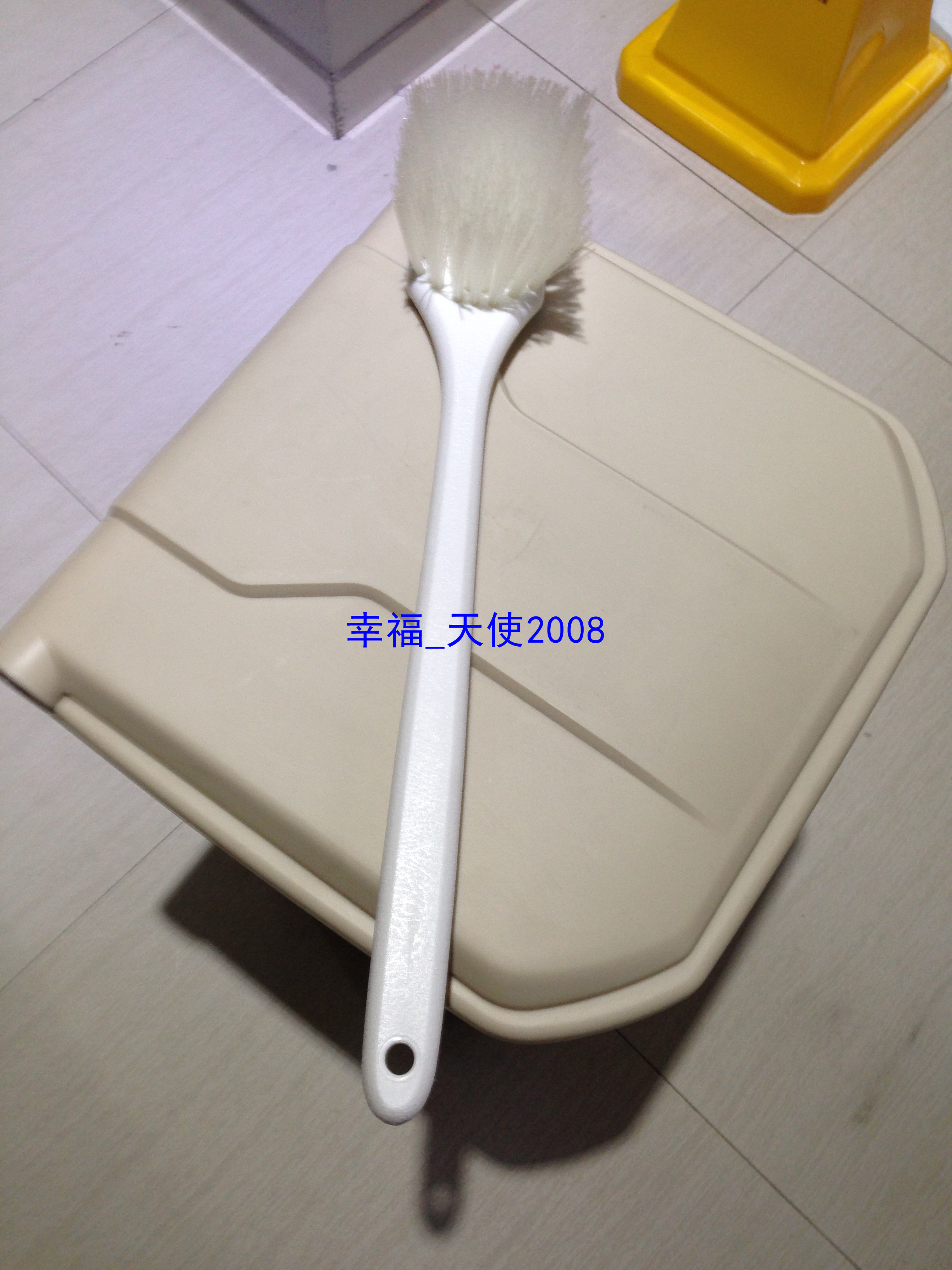 50CM多功能高档长柄刷地板清洗厨房洗锅浴室缝隙去污软硬毛刷子在类目 家庭/个人清洁工具, 家务/地板清洁用具, 刷子, 其它中 - 来自Buy2taobao.com提供专业的淘宝代购服务
