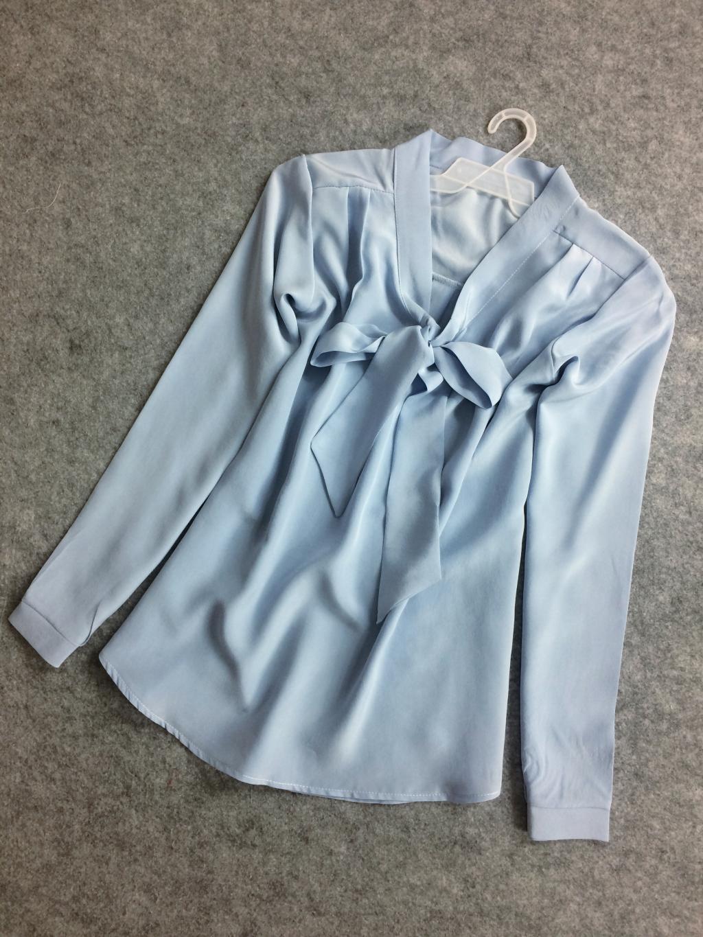 2019 Spring and summer 100% mulberry silk bow Real silk shirt Long sleeve shirt Ribbon Light blue lady jacketin the Women's clothing/Boutique , Shirt category - from Buy2taobao.com to provide professional Taobao agent buy service