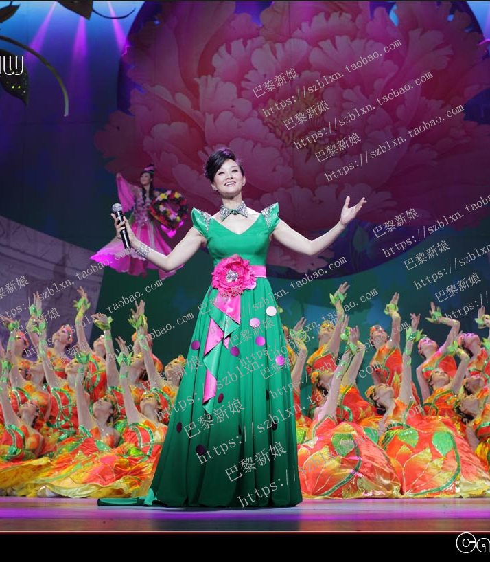 綠色V領包肩翹肩大花隨身小擺宋祖英音樂會歌唱音樂會演出禮服在類目 女裝/女士精品, 婚紗/旗袍/禮服, 禮服/晚裝中 - 來自Buy2taobao.com提供專業的淘寶代購服務