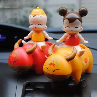 【汽车摆件 太阳能公仔 摇头娃娃摇摆 骑牛牛金童玉女】价格,厂家,图片,摆饰、挂饰、止滑垫,深圳和昌德发展有限公司-马可波罗网