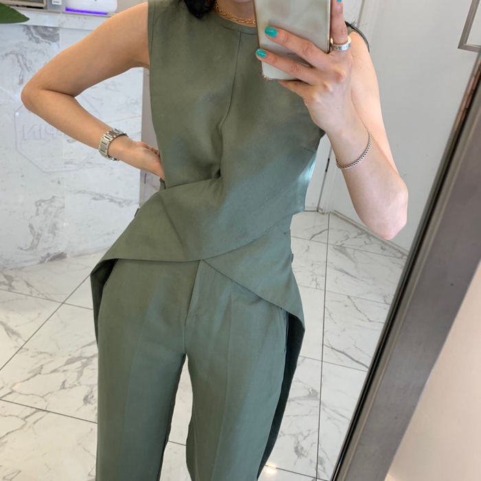 2019夏装新款韩国东大门两穿无袖短款绑带上衣+ 棉麻休闲裤两件套在类目 女装/女士精品, 套装/学生校服/工作制服, 时尚套装中 - 来自Buy2taobao.com提供专业的淘宝代购服务