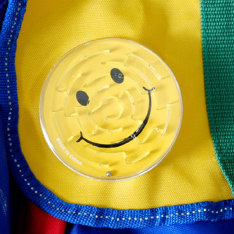 美国购入 Smiley Face 黄色笑脸 复古迷宫玩具在类目 玩具/童车/益智/积木/模型, 解锁/迷宫/魔方/智力玩具, 迷宫类中 - 来自Buy2taobao.com提供专业的淘宝代购服务