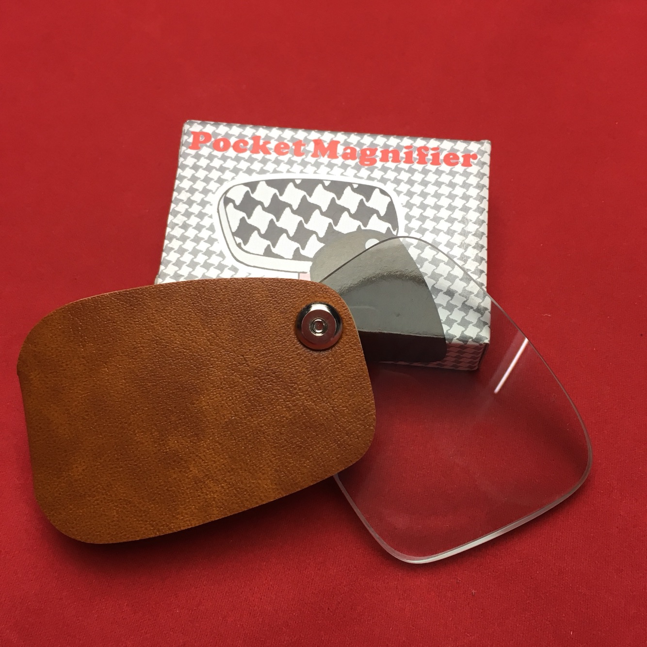 Japanese imports I.L.K Leather sheath Portable belt 2.5 Double High definition white glass Reading Magnifier 3180in the Electronic Dictionary/Electronic paper book/Stationery , Drawing measurement products , Magnifier category - from Buy2taobao.com to provide professional Taobao agent buy service