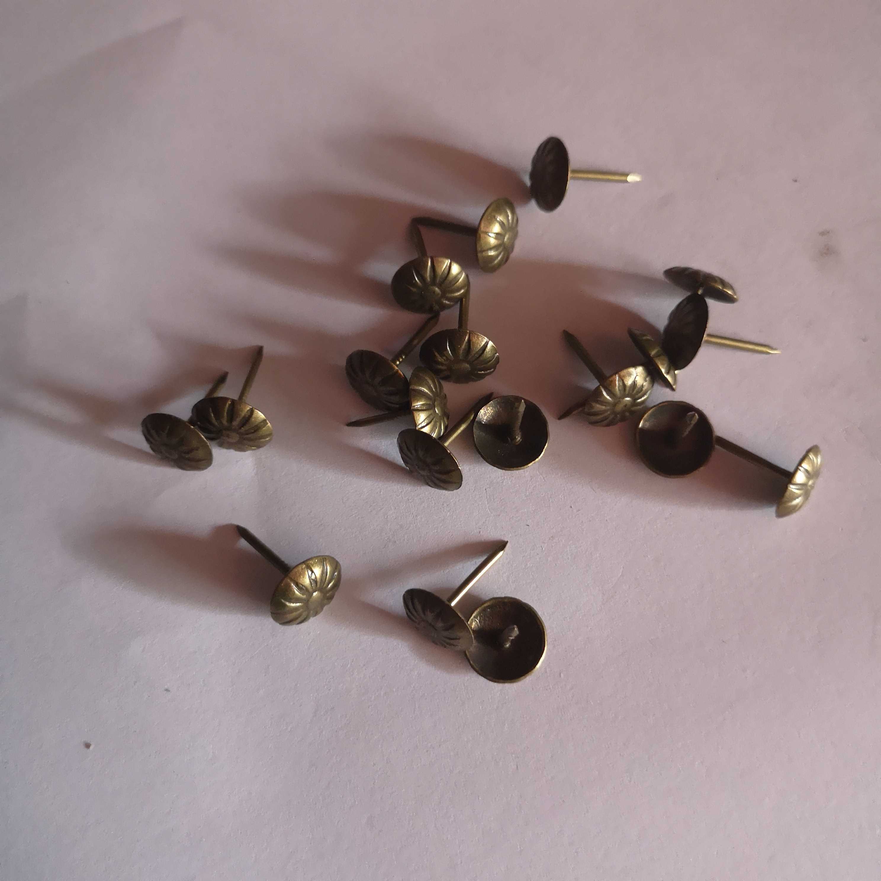 中藝11*17青古銅菊花泡釘餐椅沙發裝飾釘異性型銅釘大量現貨出售在類目 五金/工具, 緊固件, 釘中 - 來自Buy2taobao.com提供專業的淘寶代購服務