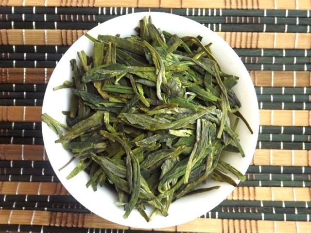 西湖龙井茶叶低价口粮绿茶30元500克一斤高山云雾茶叶实惠茶叶在类目 茶, 绿茶(新), 西湖龙井中 - 来自Buy2taobao.com提供专业的淘宝代购服务