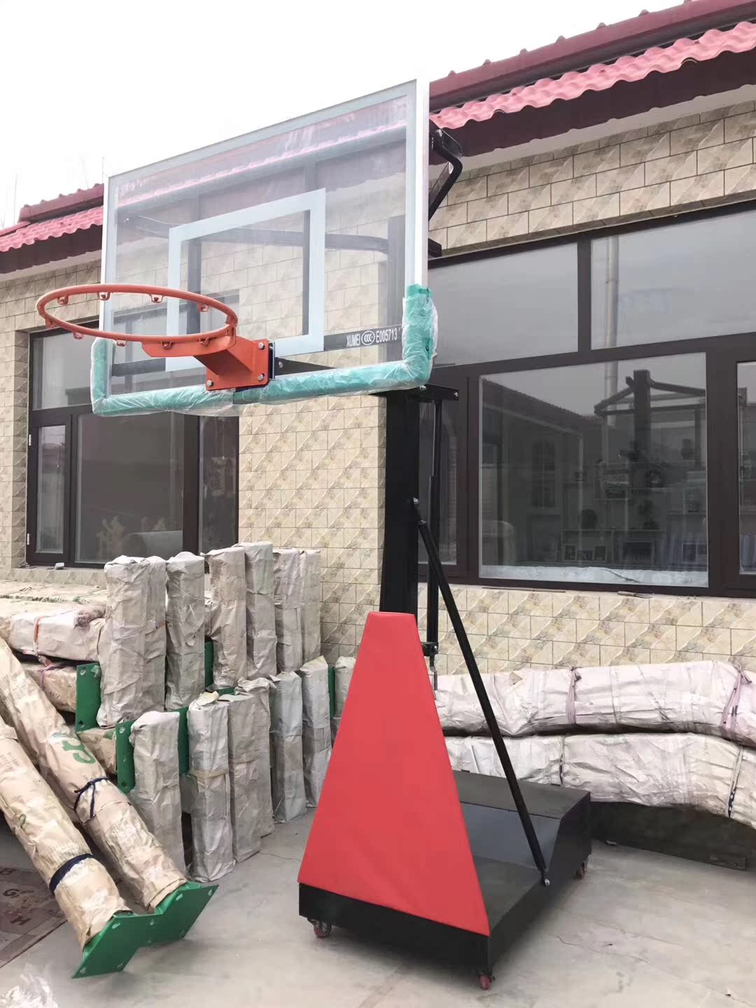 移动篮球架成人家用室内儿童篮球架户外青少年升降篮球架U6U8在类目 运动/瑜伽/健身/球迷用品, 篮球, 篮球架/篮球框中 - 来自Buy2taobao.com提供专业的淘宝代购服务