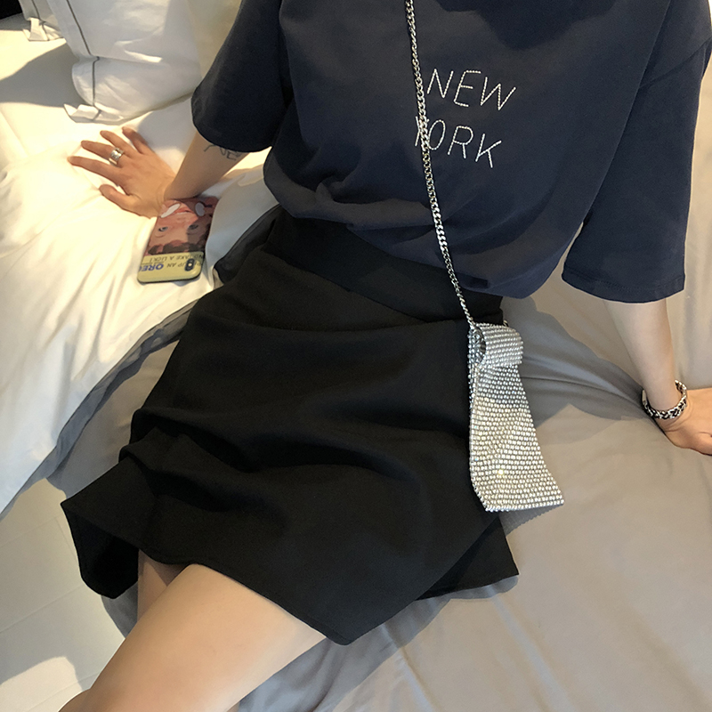 ins超火的黑色不规则半身裙女春2019新款褶皱高腰a字裙包臀短裙夏在类目 女装/女士精品, 半身裙中 - 来自Buy2taobao.com提供专业的淘宝代购服务