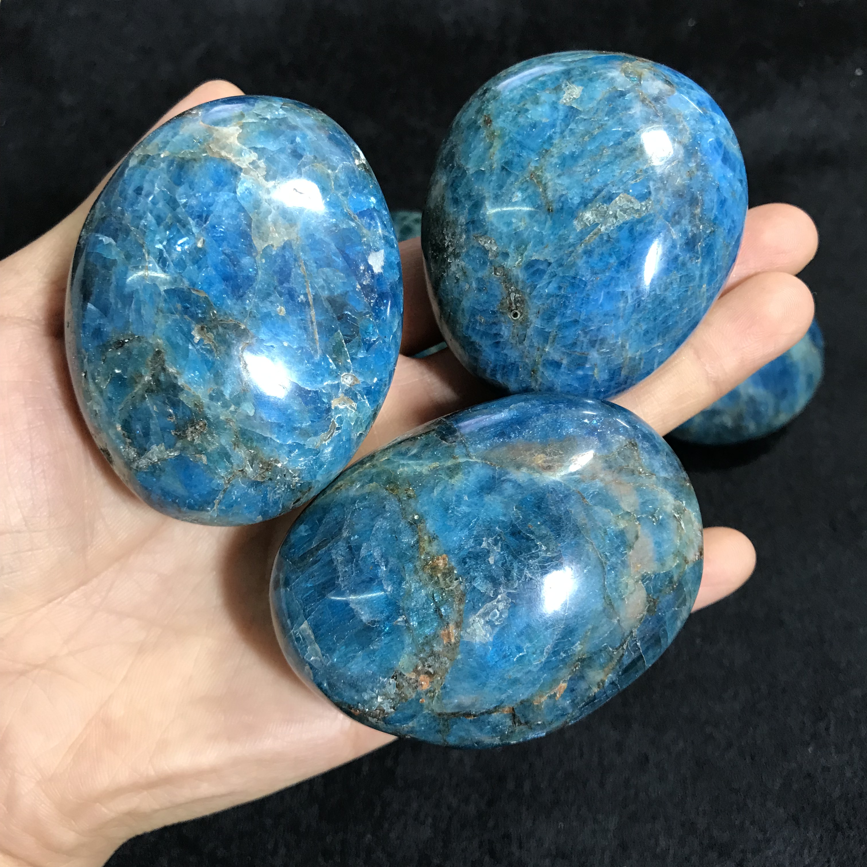 天然水晶原石蓝磷灰原石摆件蓝磷灰手把玩件鱼缸石大颗粒水晶碎石在类目 饰品/流行首饰/时尚饰品新, 摆件中 - 来自Buy2taobao.com提供专业的淘宝代购服务