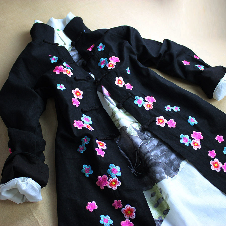 Ethnic style Embroidery have more cash than can be accounted for Women's wear Stand collar frog Ramie coat Bodysuit black Embroidery Plum blossom jacketin the Women's clothing/Boutique , Costume/National costume/Stage costumes , Costume/Chinese clothing , Jacket category - from Buy2taobao.com to provide professional Taobao agent buy service