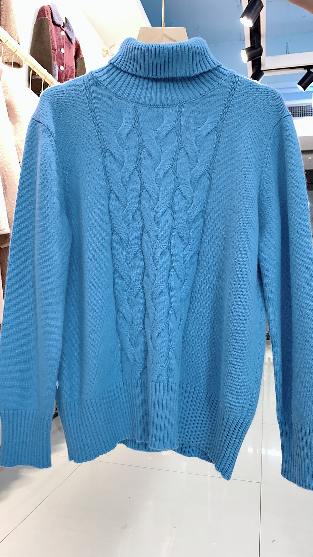 Specials will not be returned High collar thickening Twist wool sweaterin the Women's clothing/Boutique , Sweaters category - from Buy2taobao.com to provide professional Taobao agent buy service