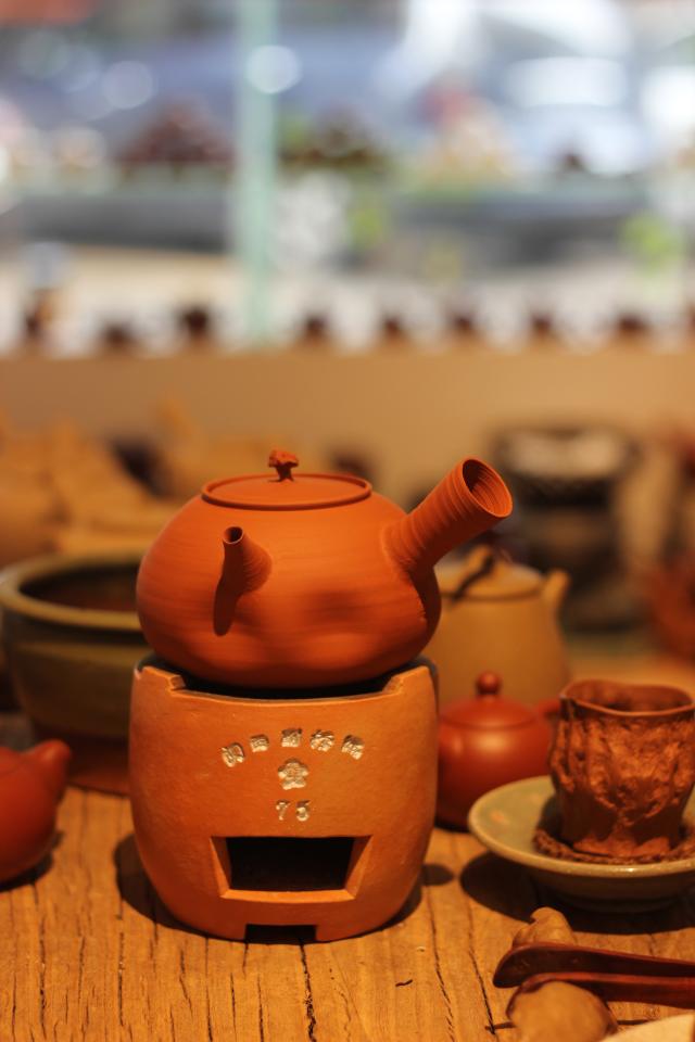 變形靈芝扭款 潮汕手拉煮水薄鍋仔 紅陶泥土 電陶爐玉書煨 砂铫在類目 餐飲具, 茶具, 功夫茶具中 - 來自Buy2taobao.com提供專業的淘寶代購服務