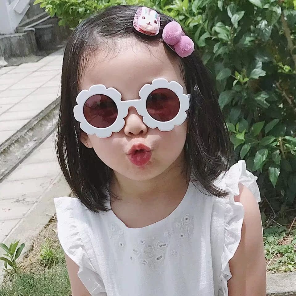 ins Ultra-fire children Sunglasses Child Flower lovely the republic of korea men and women baby Same itemin the Children/Baby/Family fitted , Children's Accessories , Sunglasses category - from Buy2taobao.com to provide professional Taobao agent buy service