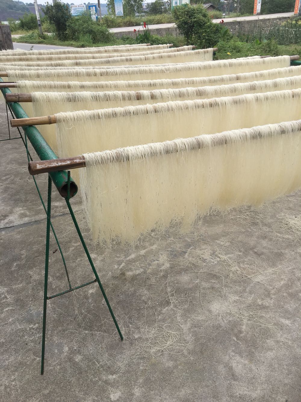 湖南茶陵正宗手工米粉干粉3斤装乡下手工米粉农家米粉成分水+米在类目 厨房/烹饪用具, 厨用小工具/厨房储物, 其它中 - 来自Buy2taobao.com提供专业的淘宝代购服务