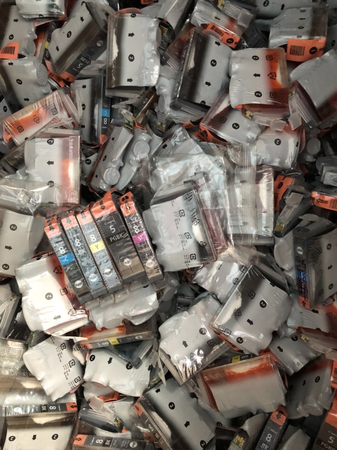 原装全新佳能墨盒5BK8CMY系列墨盒IX4000IX5000IP4500IP4200墨盒在类目 办公设备/耗材/相关服务, 墨粉硒鼓耗材类, 墨盒中 - 来自Buy2taobao.com提供专业的淘宝代购服务