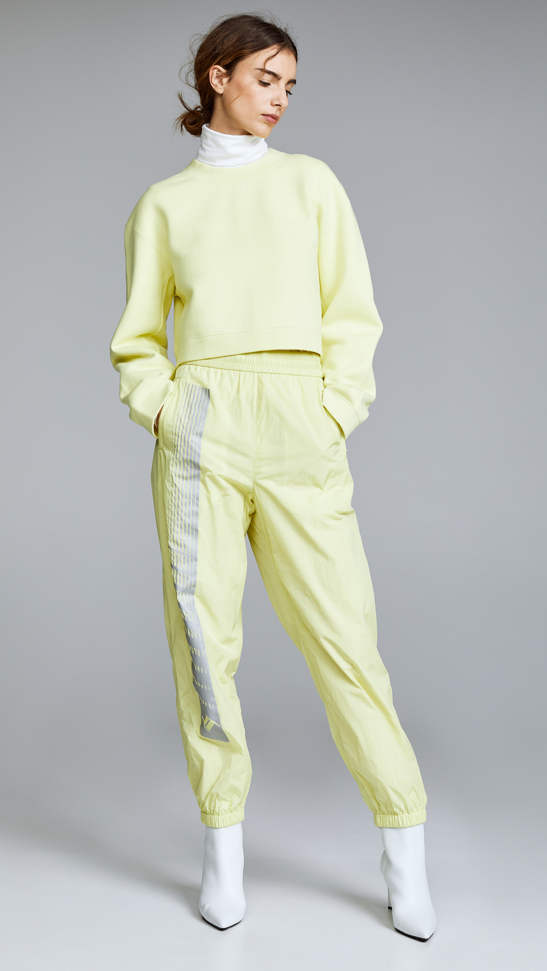 年中7折19春夏新品alexanderwang.t 毛圈短款套头衫运动裤套装在类目 女装/女士精品, 卫衣/绒衫中 - 来自Buy2taobao.com提供专业的淘宝代购服务