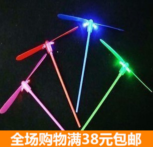 70后8090后户外怀旧童年玩具 发光竹蜻蜓 飞天亲子游戏玩具在类目 玩具/童车/益智/积木/模型, 户外运动/休闲/传统玩具, 其他户外休闲玩具中 - 来自Buy2taobao.com提供专业的淘宝代购服务