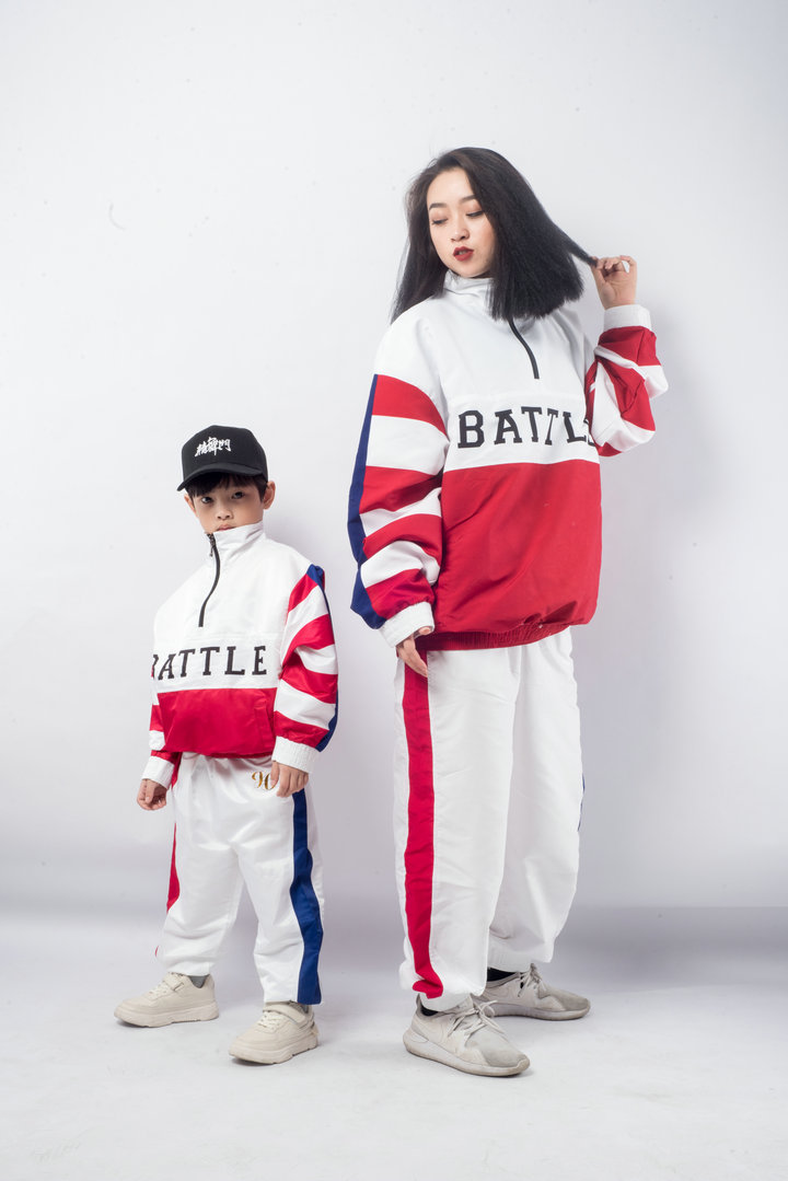 儿童街舞套装男童秋装长袖嘻哈舞蹈服女童爵士舞服装演出服潮装在类目 童装/婴儿装/亲子装, 儿童户外服, 儿童运动套装中 - 来自Buy2taobao.com提供专业的淘宝代购服务