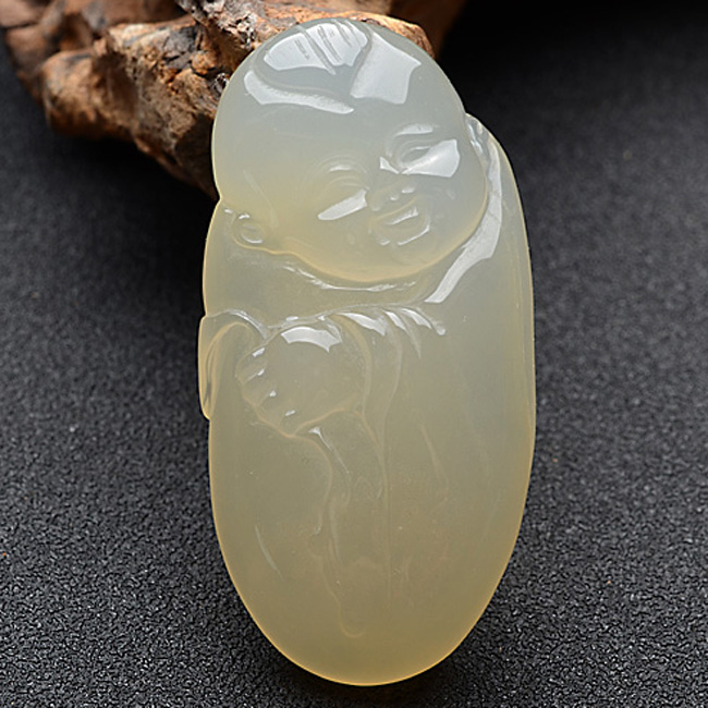 屯貝珠寶 小黑山料冰種黃龍玉童子挂件 俏色老山筋料招財小孩玉佩在類目 珠寶/鑽石/翡翠/黃金, 其他天然玉石, 黃龍玉(新), 頸飾中 - 來自Buy2taobao.com提供專業的淘寶代購服務
