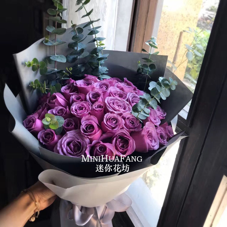 北京36紫玫瑰尤加利混搭花束送愛人紀戀日生日情人節鮮花四環包郵在類目 鮮花速遞/花卉仿真/綠植園藝, 鮮花速遞(同城)中 - 來自Buy2taobao.com提供專業的淘寶代購服務