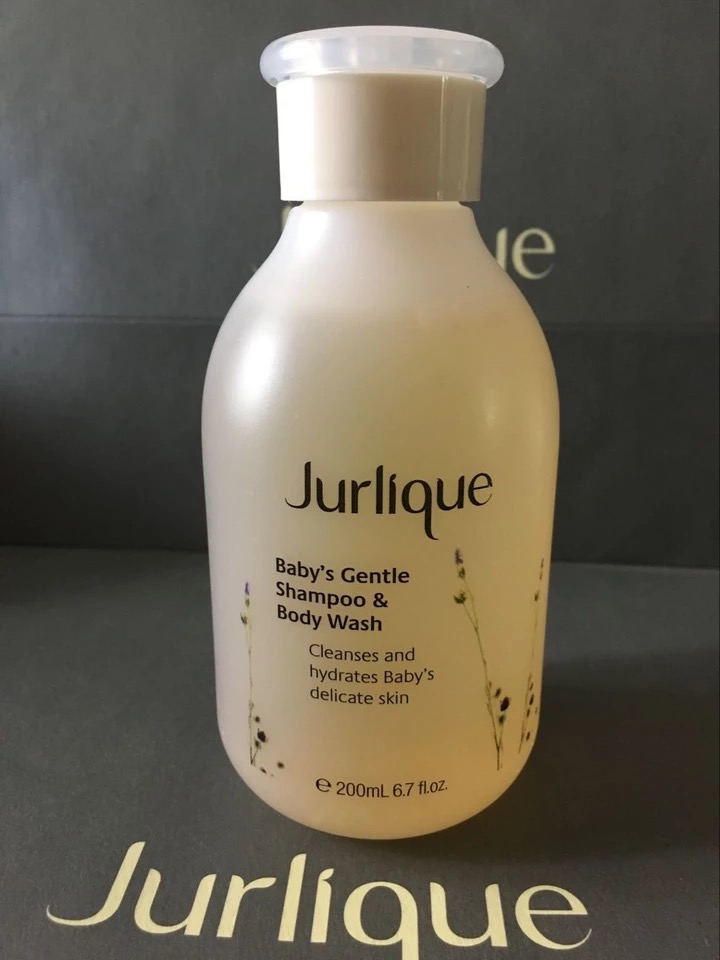 Jurlique茱丽/茱莉蔻 新版婴儿轻柔头发及身体清洁液200ml 18年后在类目 美容护肤/美体/精油, 身体护理(新), 颈霜中 - 来自Buy2taobao.com提供专业的淘宝代购服务