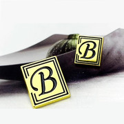 奢华法式金色纽扣黑色字母，b配金方形金属，扣高端大牌衣服手缝扣