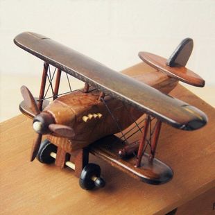 木质飞机模型摆件创意玩具木制工艺品道具装饰办公室客厅摆设