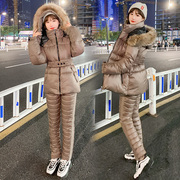 羽绒棉服套装女2021冬装韩版时尚，收腰加厚棉衣两件套棉袄棉裤