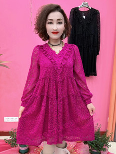 洋气网红蕾丝连衣裙女春季时尚，减龄宽松显瘦v领长袖打底裙