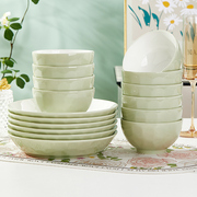 奶油绿盘碗套装2024陶瓷碗盘家用网红纯绿色餐具吃米饭碗套装