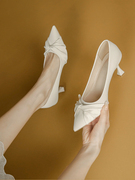 法式气质米白色细高跟鞋女小众设计感皮鞋黑色性感不累脚尖头单鞋