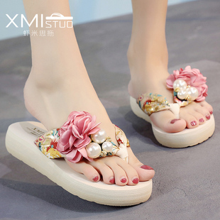 韩版防滑人字拖女夏时尚，厚底沙滩鞋夹脚凉拖女坡跟花朵拖鞋女外穿