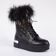 ggcc秋冬短靴3y4661系带，厚底平跟貉子毛头，层牛皮马丁靴女鞋女靴