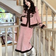 粉色两件套羊毛尼短西装外套，女设计感皮毛一体半身裙套装冬