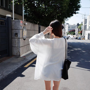 女士中长款雪纺夏季外套，长袖外搭防晒衣，开衫纯白色衬衫时尚