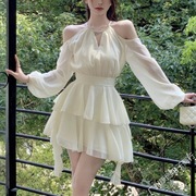 法式白色连衣裙女夏季收腰甜美镂空荷叶边设计感蛋糕字裙子