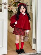 韩版女童2023秋冬圣诞新年红色毛呢斗篷外套女宝宝格纹半裙潮