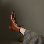 法式复古牛皮粗跟短筒靴子方头系带，拉链马丁靴，气质高跟加绒短靴女