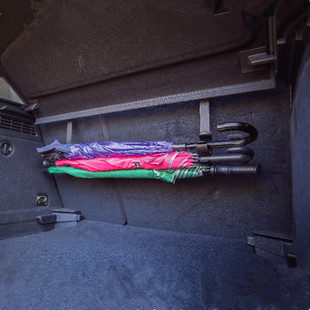 汽车雨伞挂钩座椅背置物 后备箱车载隐藏式多功能车用收纳架挂式
