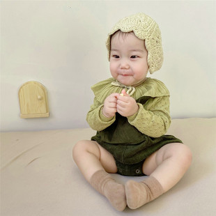 婴儿套装春秋款韩国女宝宝洋气灯芯绒背带裤包屁爬服+荷叶领毛衣