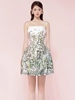 越南设计师小众绿色花朵，印花抹胸小礼服女短裙，收腰显瘦吊带连衣裙