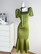 绿色复古方领短袖连衣裙，女夏季长裙，法式轻奢高级感气质包臀鱼尾裙