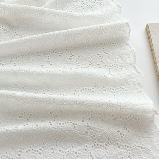纯棉布料刺绣镂空纯白色全棉布，衬衫连衣裙儿童，服装面料微透田园