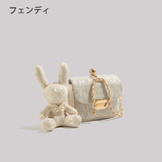 日本フェンディ女士女包包，2023高级感轻奢小众，设计迷你小方包