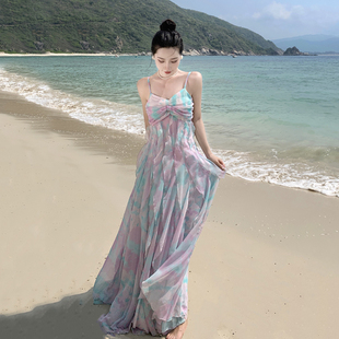 沙滩度假旅游穿搭连衣裙吊带海边夏季长裙飘逸三亚高腰适合女