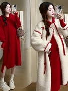 孕妇连衣裙套装秋冬装2023羊羔绒外套长款红色，卫衣长裙两件套